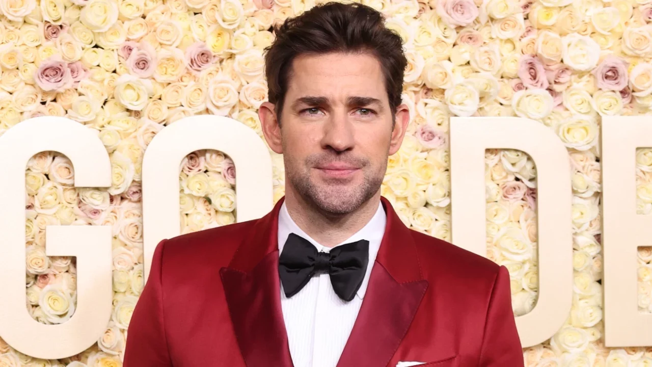 John Krasinski, de The Office, é eleito o homem mais sexy de 2024 pela revista People