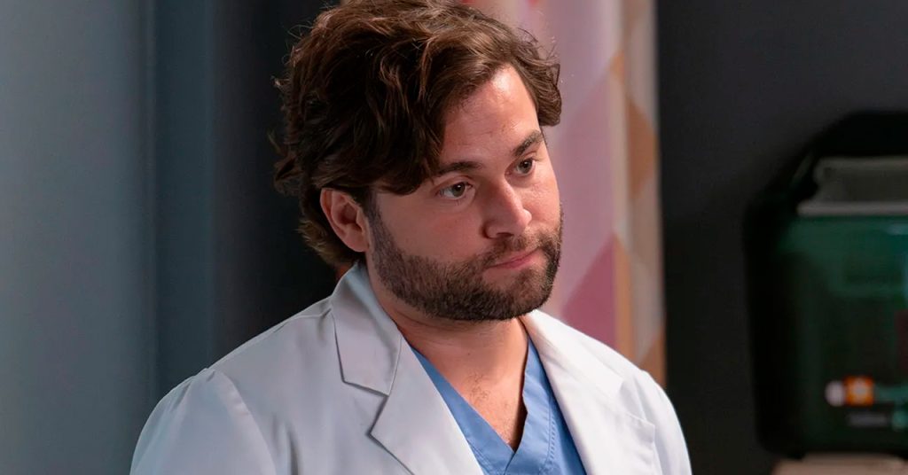 Jake Borelli se despede de Levi Schmitt em Grey’s Anatomy após oito temporadas