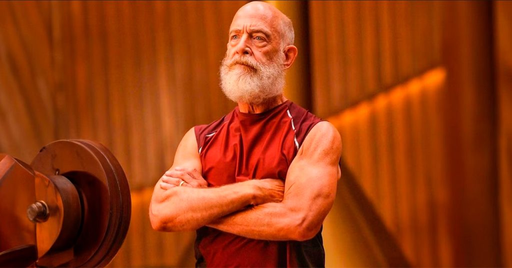 J.K. Simmons fala sobre sua “Redenção” como Papai Noel em Operação Natal