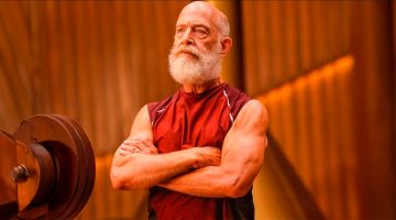 J.K. Simmons fala sobre sua “Redenção” como Papai Noel em Operação Natal