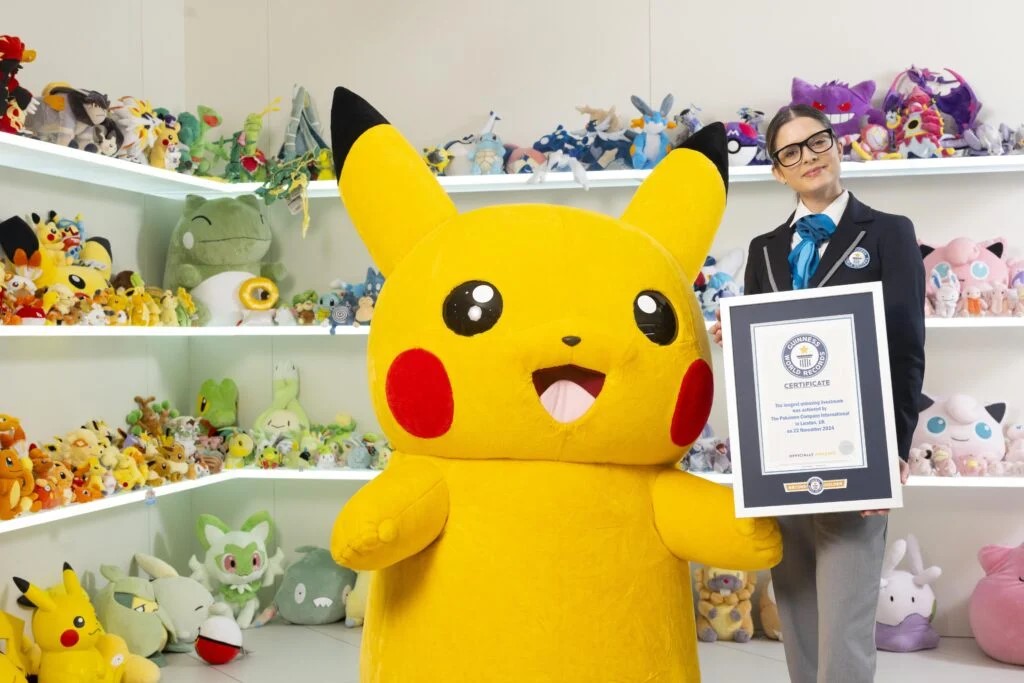 Pokémon: fãs quebram recorde ao abrir 20 mil cartas em 24 horas