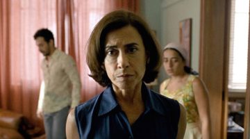 Fernanda Torres é favorita ao Globo de Ouro 2025, aponta revista; veja detalhes