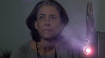 Ainda Estou Aqui: Fernanda Torres tem chances reais no Globo de Ouro 2025