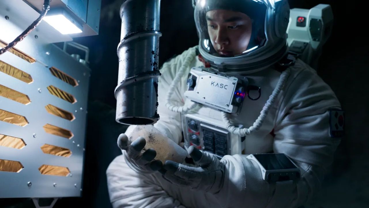 The Moon: Sobrevivente | CRÍTICA do filme que vai te deixar sem respirar no espaço