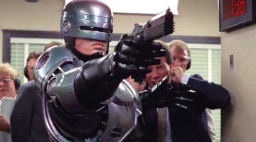Peter Weller pode voltar em novo reboot de RoboCop para TV, revela ator