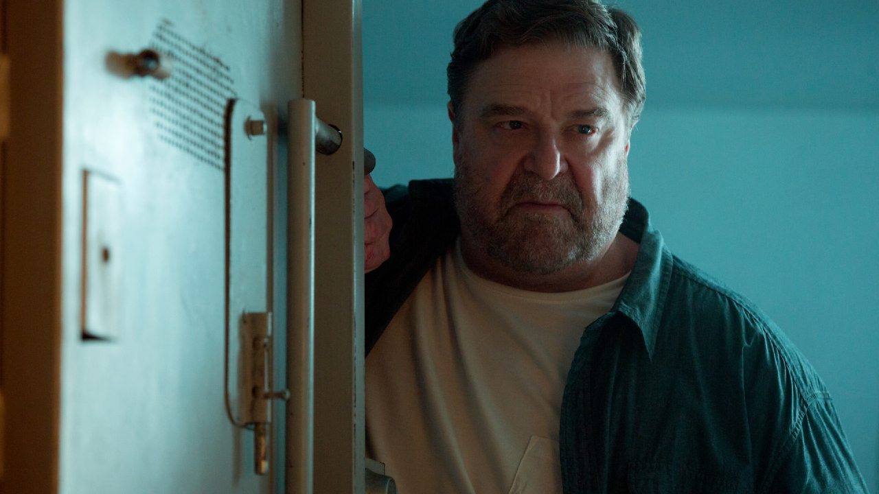 John Goodman sofre lesão no quadril e pausa filmagens de novo filme com Tom Cruise