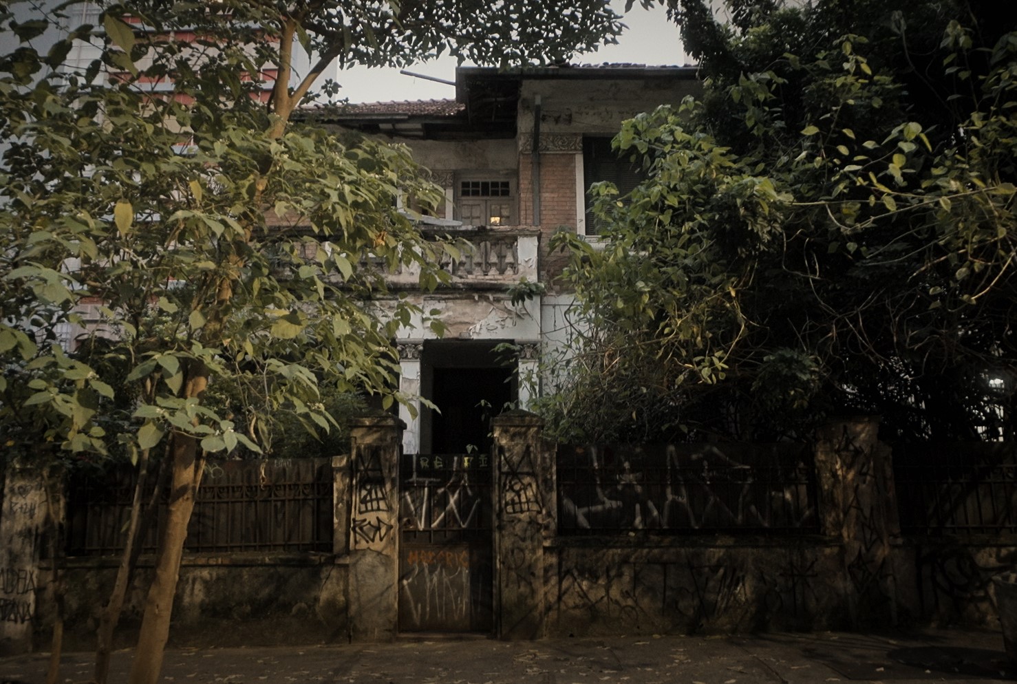 Do podcast ao streaming: ‘A Mulher da Casa Abandonada’ estreia nesta sexta-feira (15) no Prime Video