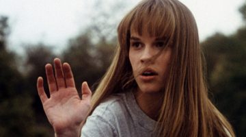 Criadores de ‘Cobra Kai’ mantém esperança em retorno de Julie Pierce no Universo Karate Kid