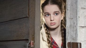 ‘Carrie’, de Mike Flanagan, define elenco e escala atriz de ‘Caçada’ para o papel principal