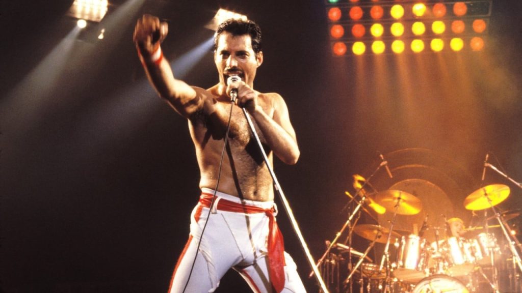 Freddie Mercury: a lenda do rock que conquistou o mundo
