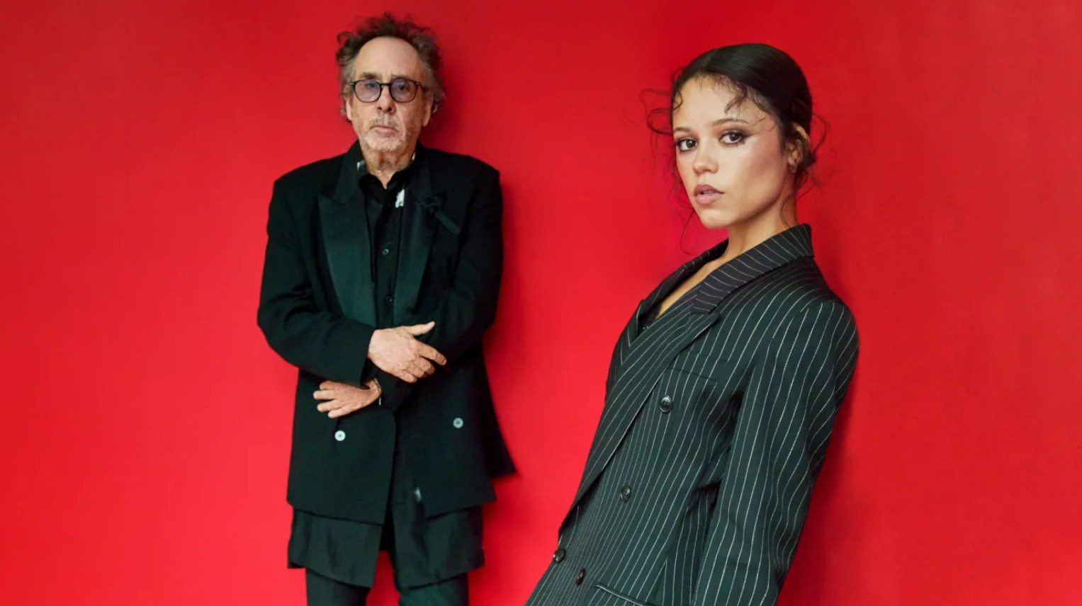 Jenna Ortega e Tim Burton revelam bastidores de Wandinha 2 e futuro da série