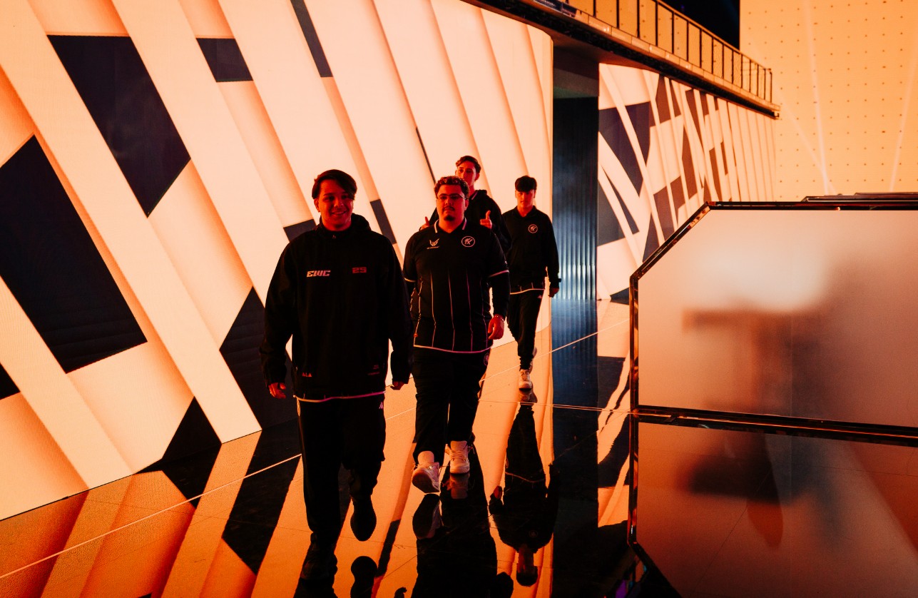 Referência mundial! Brasil leva 3 representantes até a próxima fase do esports World Cup 2025 no Free Fire
