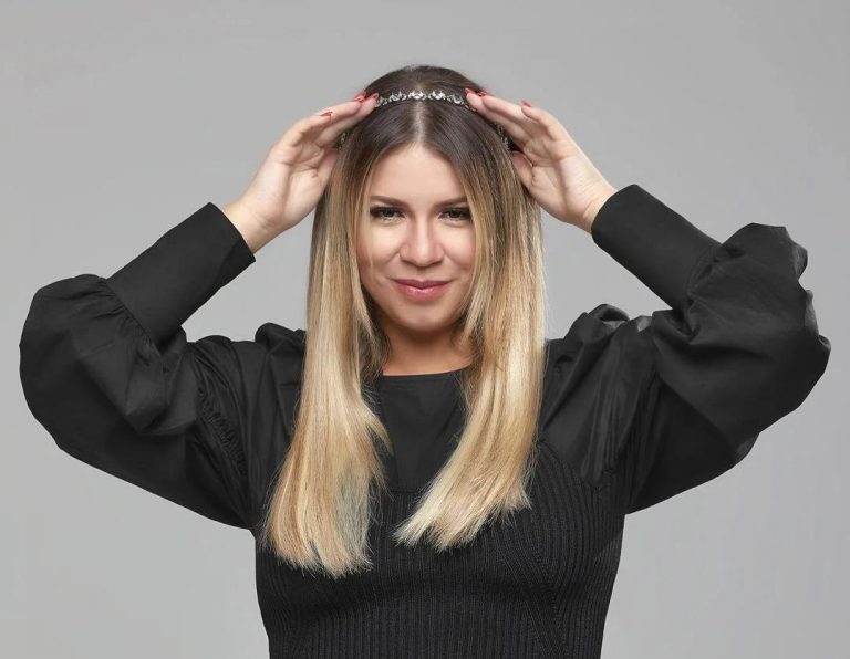 Prime Video anuncia grandes novidades brasileiras na CCXP25 — incluindo série documental inédita sobre Marília Mendonça