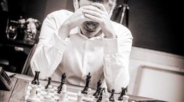 Por isso que xadrez é um eSport: o escorregão que custou 5 dígitos em dólares na Esports World Cup 2025!