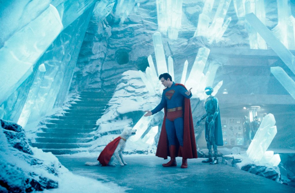 ‘Superman’ mantém liderança nas bilheterias globais e ultrapassa US$ 400 milhões em duas semana