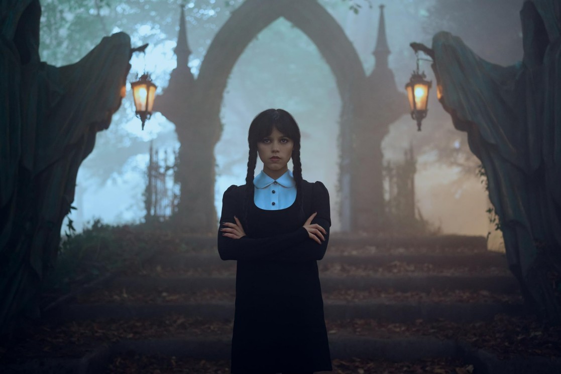 ‘Wandinha – Temporada 2’ está chegando em Nunca Mais: relembre o que aconteceu na primeira temporada e se prepare para mais uma aventura sombria!