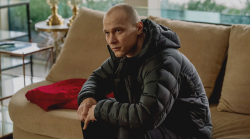 Ator de ‘Anora’ indicado ao Oscar é confirmado no novo filme de Luca Guadagnino, diretor de ‘Rivais’