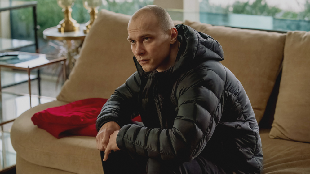 Ator de ‘Anora’ indicado ao Oscar é confirmado no novo filme de Luca Guadagnino, diretor de ‘Rivais’