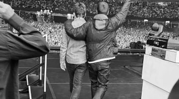 Os Gallagher estão de volta! Confira o set list do show que abriu a turnê ‘Oasis Live 25’ em Cardiff