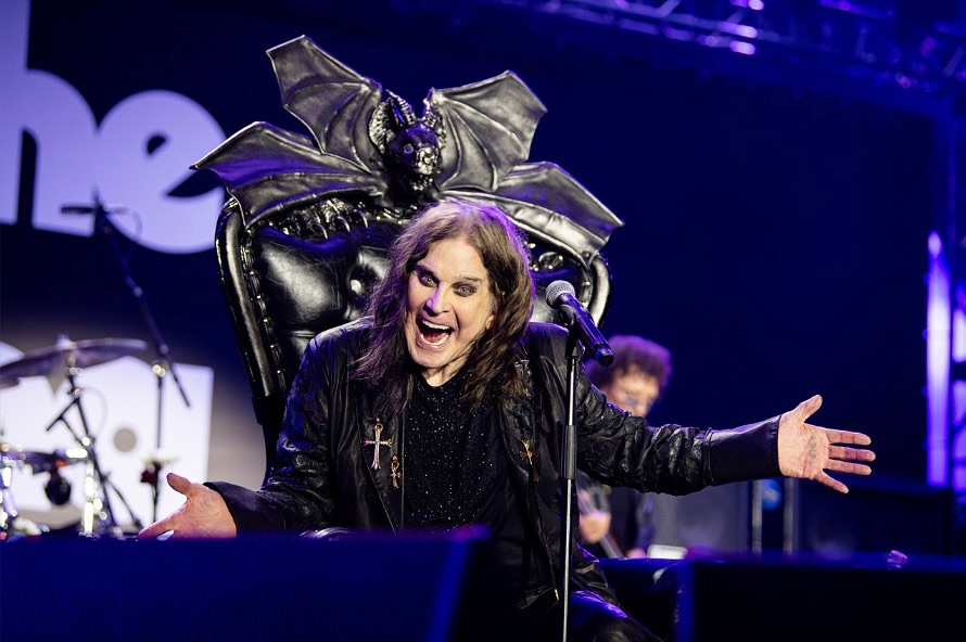 Despedida histórica de Ozzy Osbourne com o Black Sabbath ganha versão para as telonas