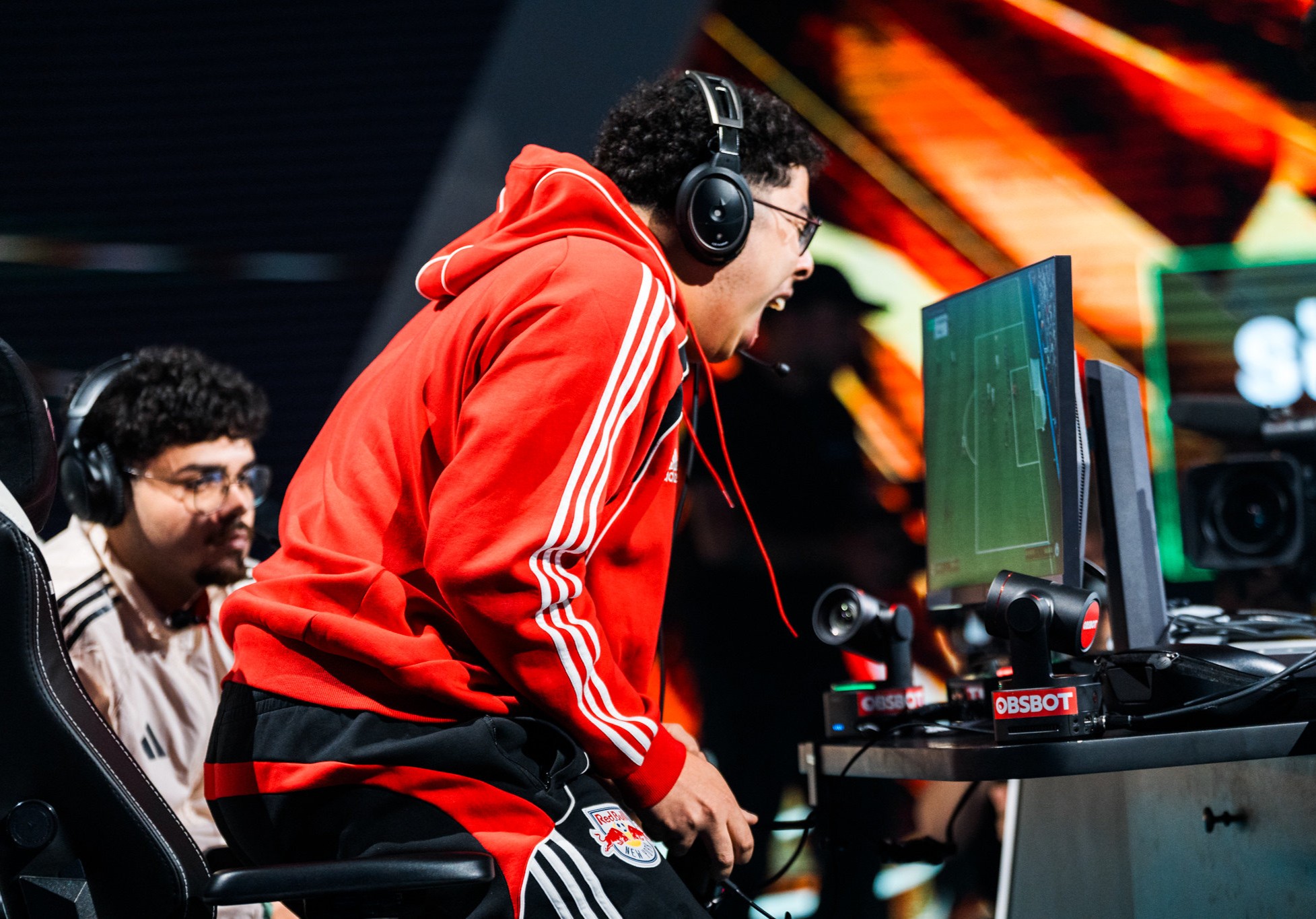 GuiBarros leva U$ 70 mil para casa, mas perde para Levi de Weerd pela 3ª colocação no FC Pro World Championship