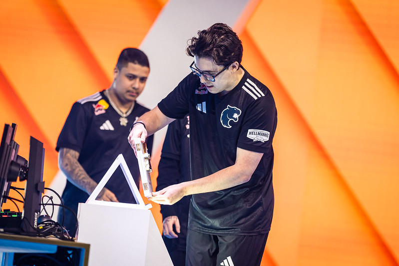 Furia perde na estreia da Esports World Cup featuring Rocket League e rivais provocam: “Foi fácil”