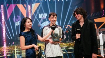 Time brasileiro da ROC Esports e jogador “sxntastico” levam bolada na Esports World Cup