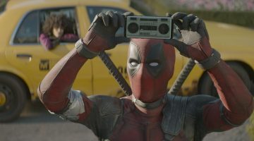 Ryan Reynolds cria polêmica ao postar foto com logo dos ‘Vingadores’; veja