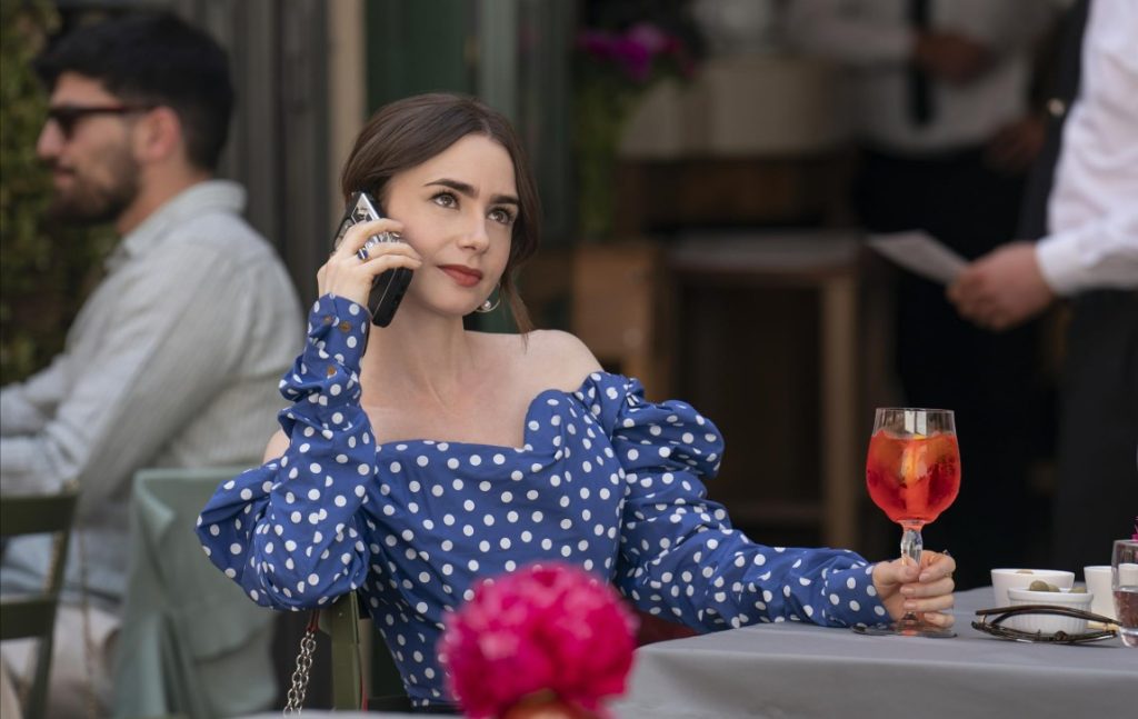 Diretor assistente de Emily em Paris, Diego Borella, morre durante filmagens na Itália