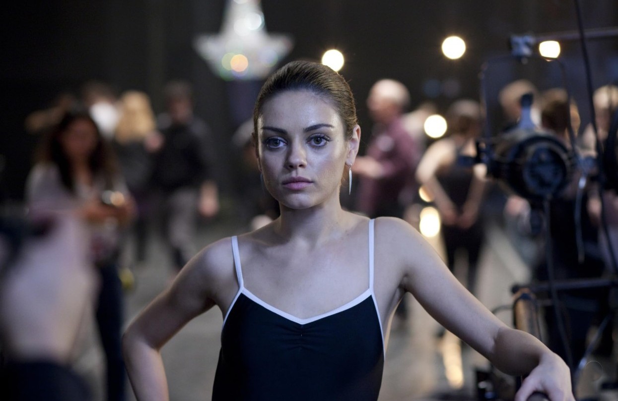 Mila Kunis relembra preparação intensa para Cisne Negro: “Muito balé e pouca comida”
