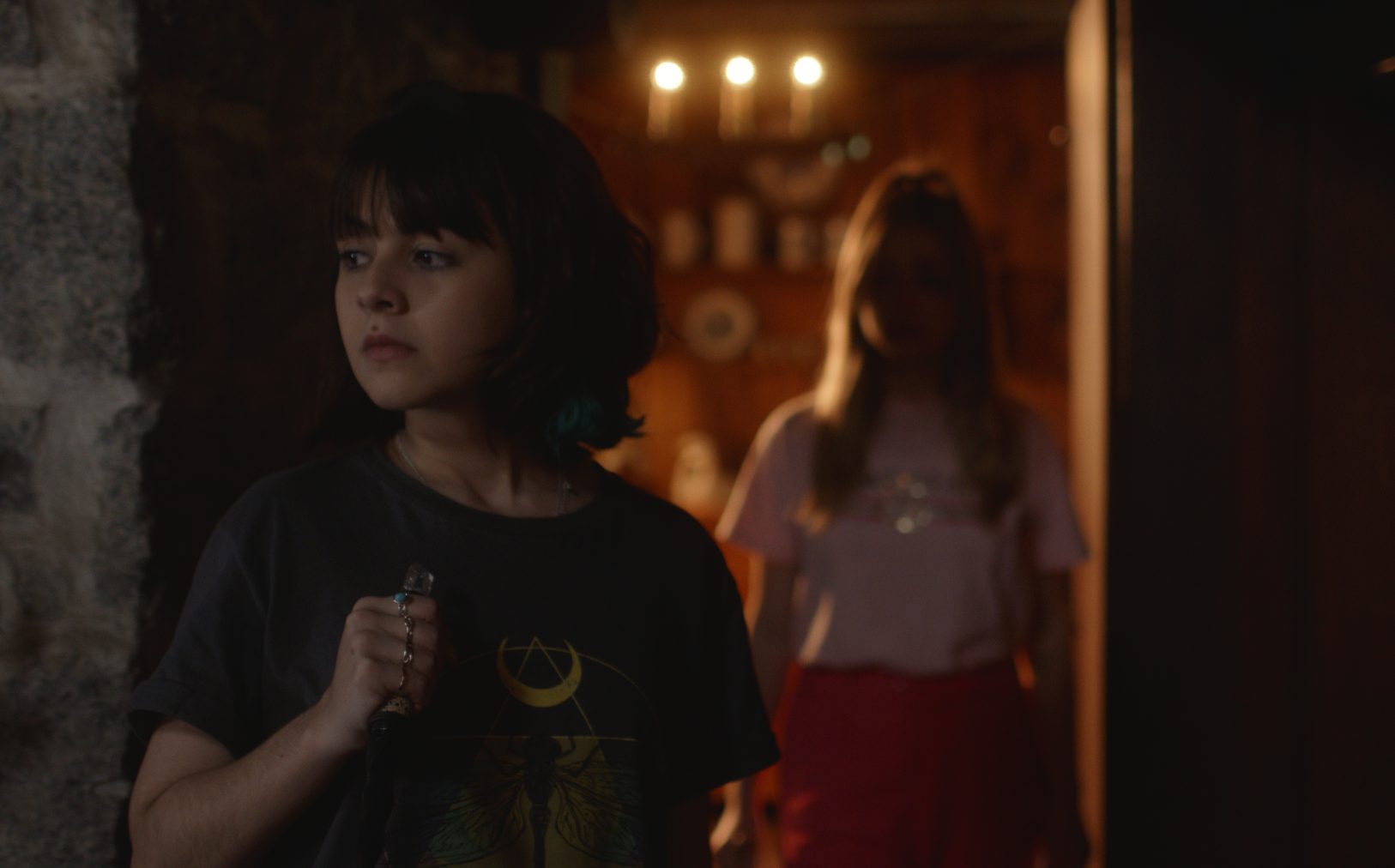 ‘Apanhador de Almas’: terror brasileiro com Klara Castanho e Duda Reis ganha cartaz e trailer oficial