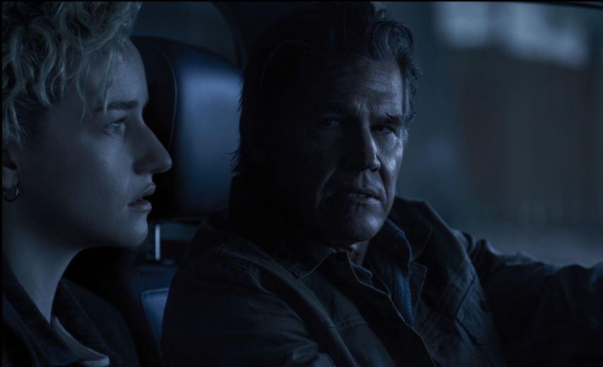 Josh Brolin e Julia Garner destacam parceria intensa no terror ‘A Hora do Mal’, de Zach Cregger