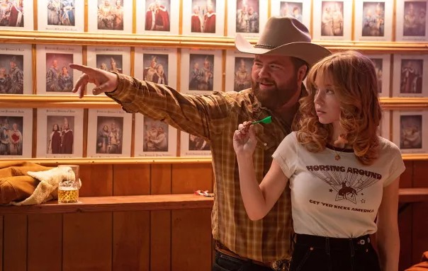 ‘Americana’: Diretor Tony Tost reflete sobre estreia do filme e busca reconhecimento a longo prazo