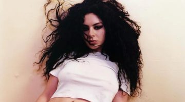 Charli XCX estreia como atriz principal no filme ‘Erupcja’, rodado na Polônia em meio ao Brat Summer