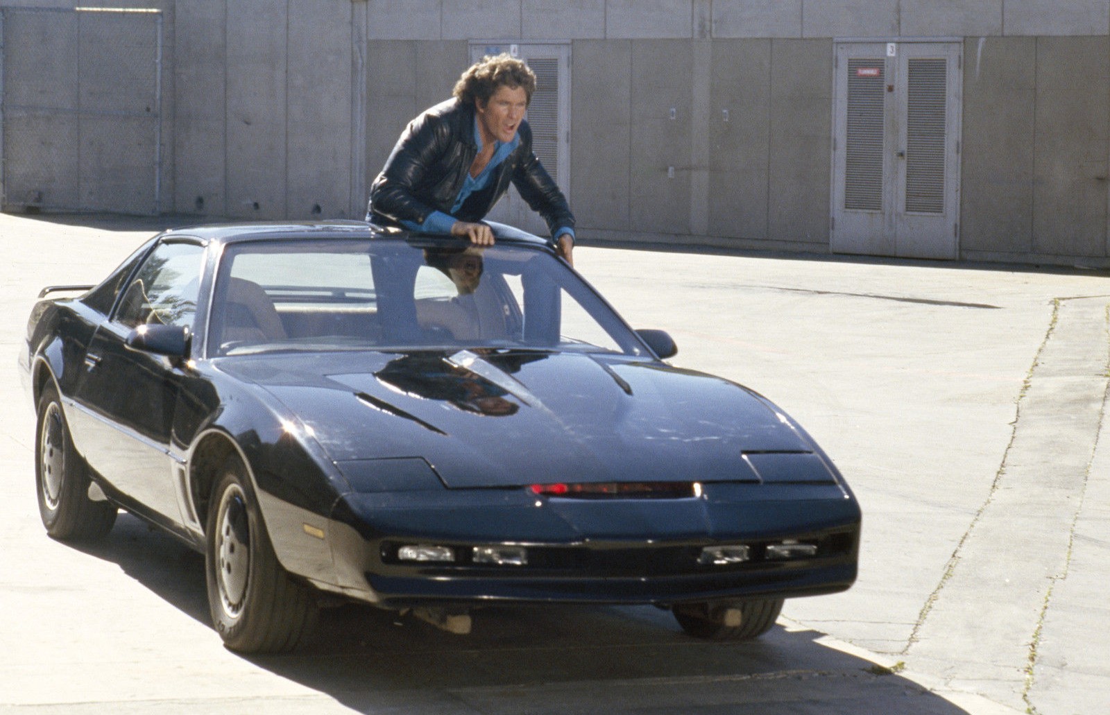 Criadores de ‘Cobra Kai’ querem levar adaptação de ‘A Super Máquina’ para os cinemas