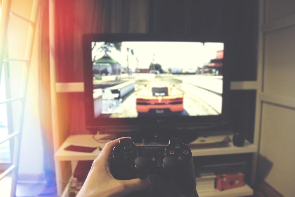Dia do Gamer: Pesquisa revela quanto os brasileiros gastam por mês com games