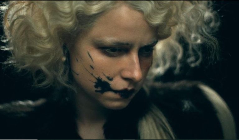 ‘A Noiva!’: Christian Bale e Jessie Buckley chegam ao streaming em terror visceral