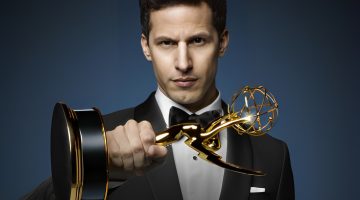 Saiba o que há debaixo da estatueta do Emmy