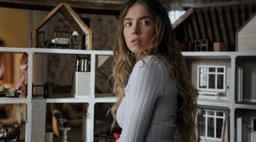 Paris Filmes divulga cartaz e anuncia sessões antecipadas de ‘A Empregada’, suspense estrelado por Sidney Sweeney