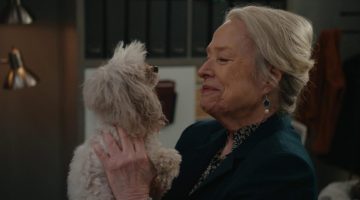 Kathy Bates celebra indicação histórica ao Emmy e renova fôlego na carreira