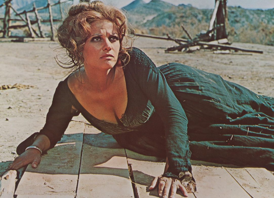 Claudia Cardinale, estrela de ‘8½’ e ‘Era uma Vez no Oeste’, morre aos 87 anos de idade