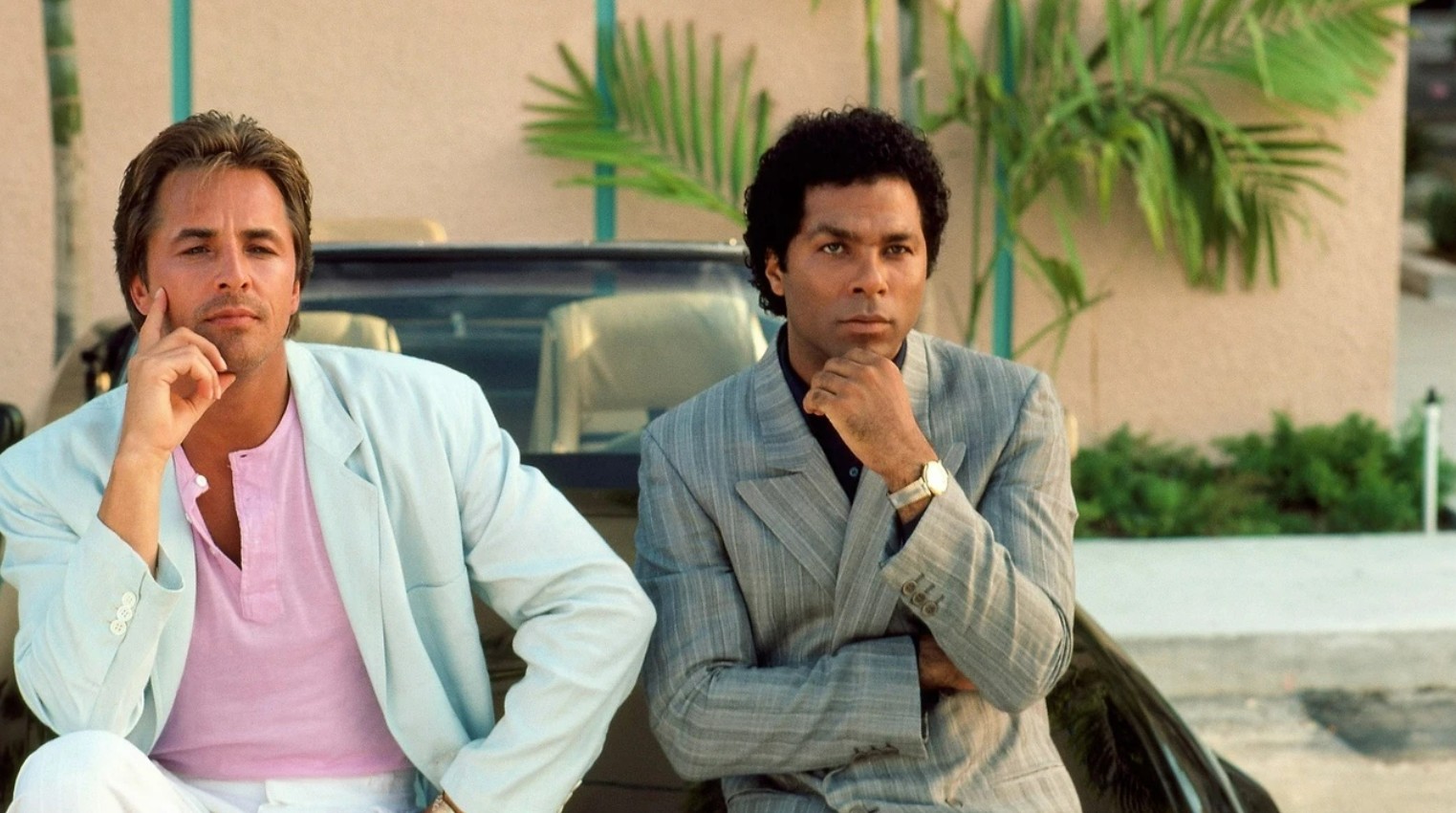 Michael B. Jordan e Glen Powell podem estrelar reboot de ‘Miami Vice’