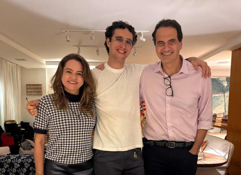 Zeca Veloso fecha com Sony Music e anuncia primeiro álbum autoral