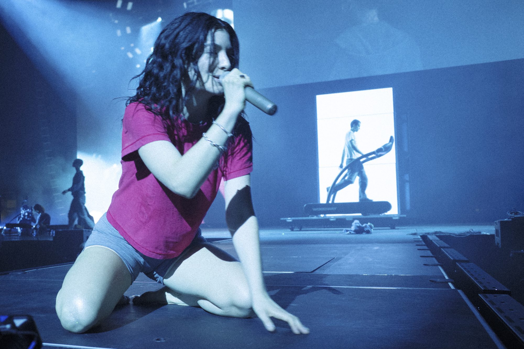 Lorde dá início à ‘UltraSound World Tour’ com shows do álbum ‘Virgin’; cantora vem ao Lollapalooza 2026