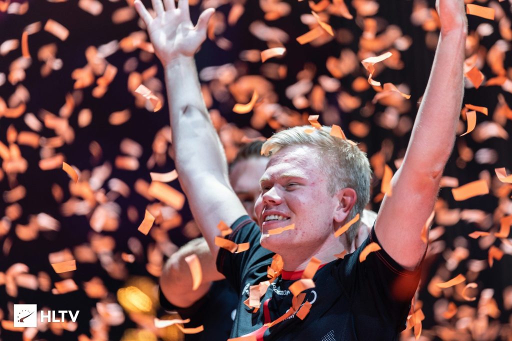 Counter Strike: Astralis chama a lenda Magisk para retorno ao time