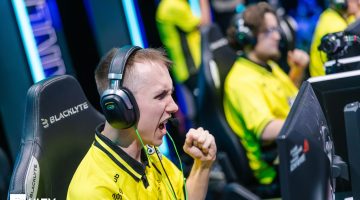 Counter Strike: Vitality se aperta, mas vence FaZe para se garantir nas semifinais da BLAST London 2025