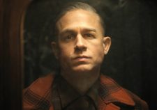 Charlie Hunnam revela seu maior medo ao interpretar Ed Gein