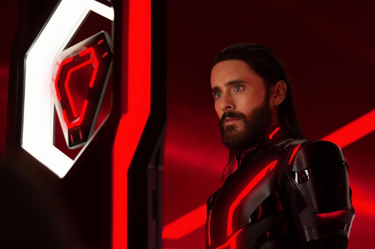 ‘Tron: Ares’ estreia com US$ 60,5 milhões no mundo e supera expectativas na América Latina