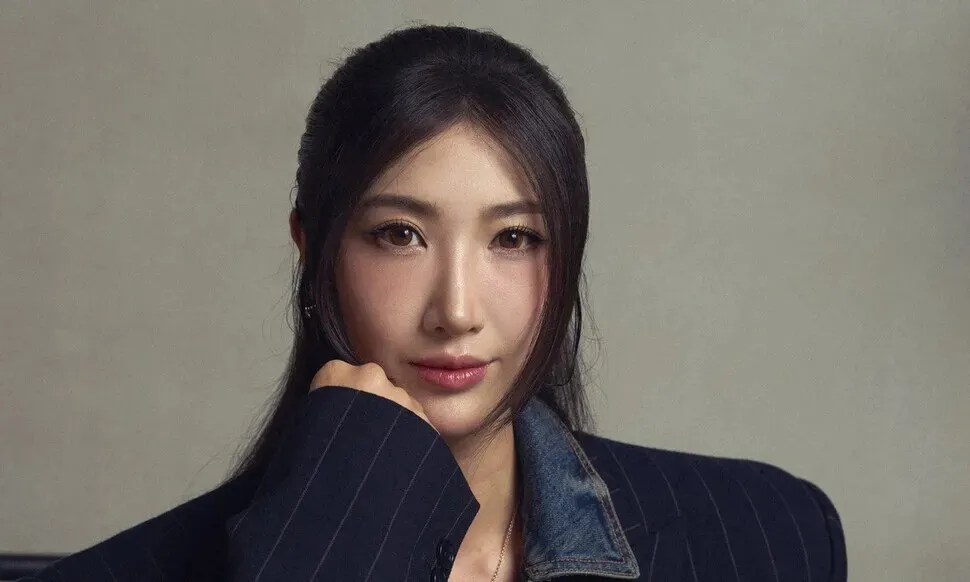 EJAE, voz e compositora de ‘Guerreiras do K-Pop’, assina com a WME e diz que gostaria fazer ‘Homem-Aranha no Aranhaverso’