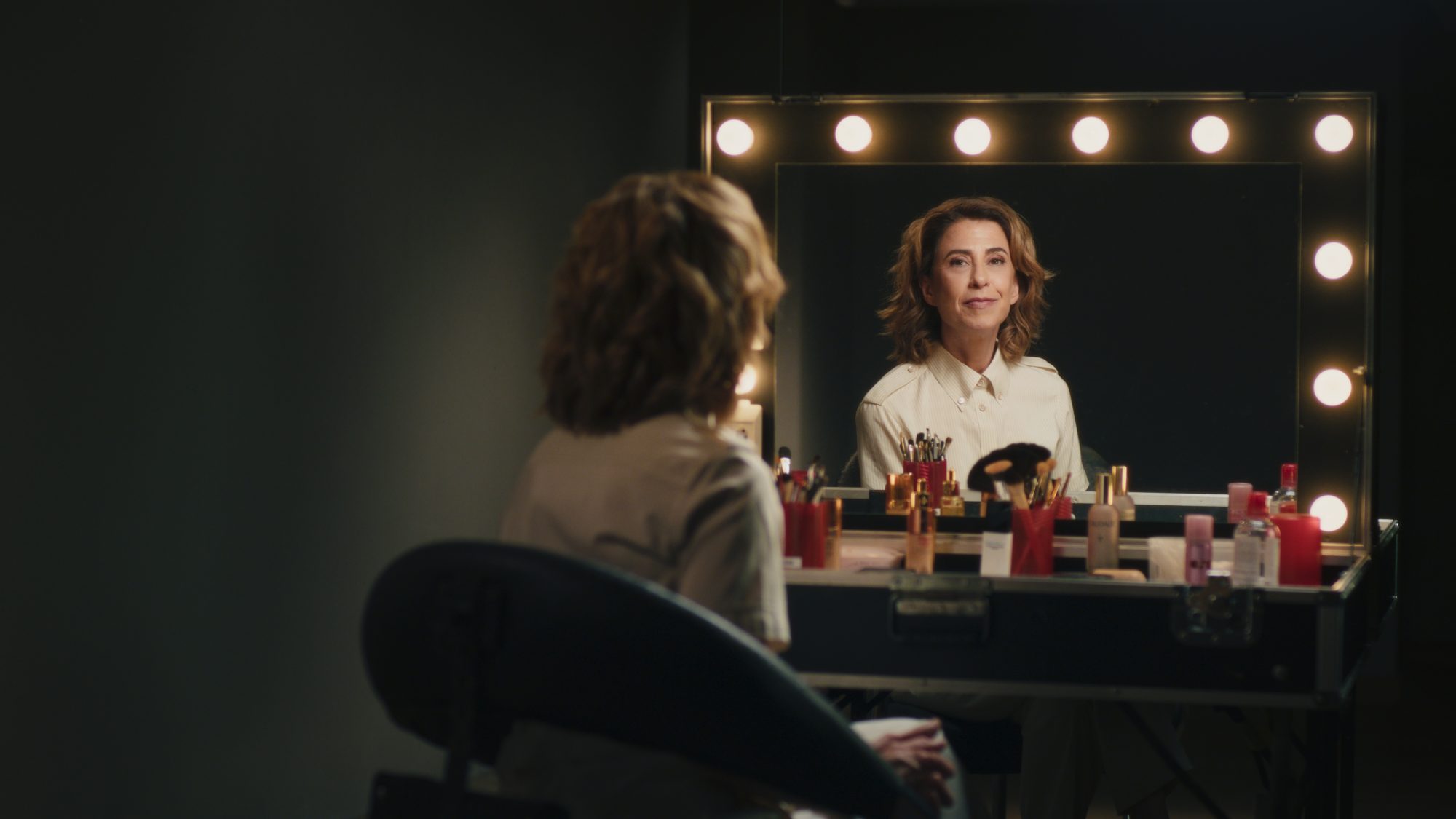 Sony Pictures revela ‘Os Corretores’, novo projeto de Fernanda Torres com direção de Andrucha Waddington